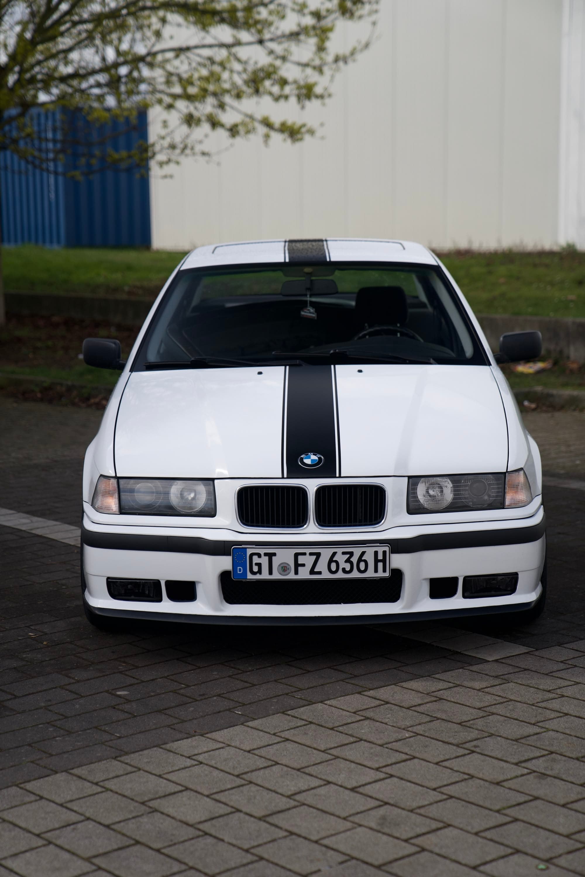 Fahrschulauto BMW E36, exklusiv dazu buchbar