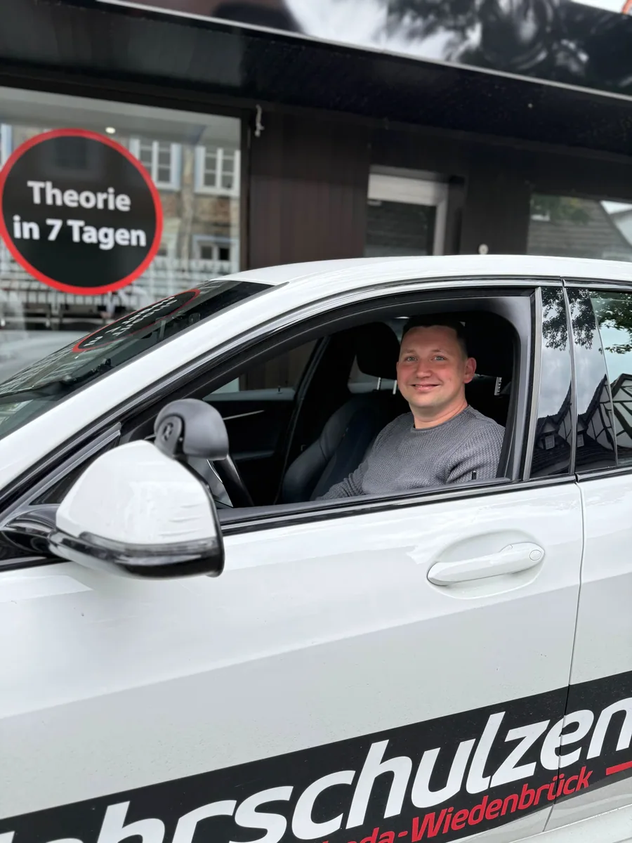 Richard, Fahrlehrer am Fahrschulzentrum in Rheda-Wiedenbrück.
